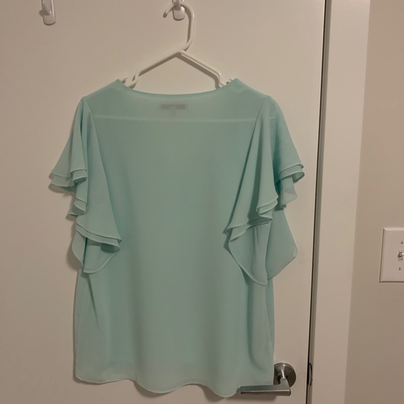 Light blue blouse - Picture 2 of 2